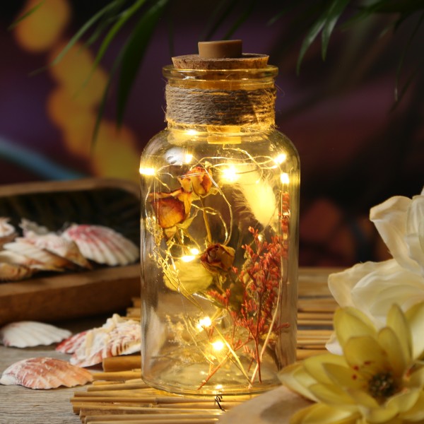 LED Dekoglas mit Trockenblumen - 10 warmweiße LED an Drahtlichterkette - H: 17,5cm - Innen - rot