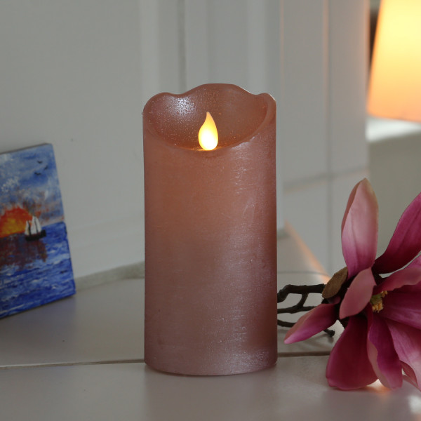 LED Kerze mit beweglicher Flamme - Rustik-Optik - Echtwachs - Timer - H: 15cm - D: 7,5cm - rosa
